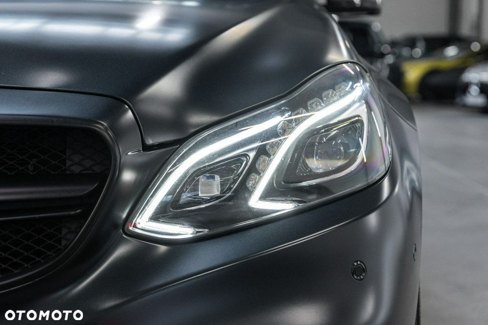 Mercedes-Benz Klasa E 63 AMG S 4Matic AMG Speedshift MCT - 15