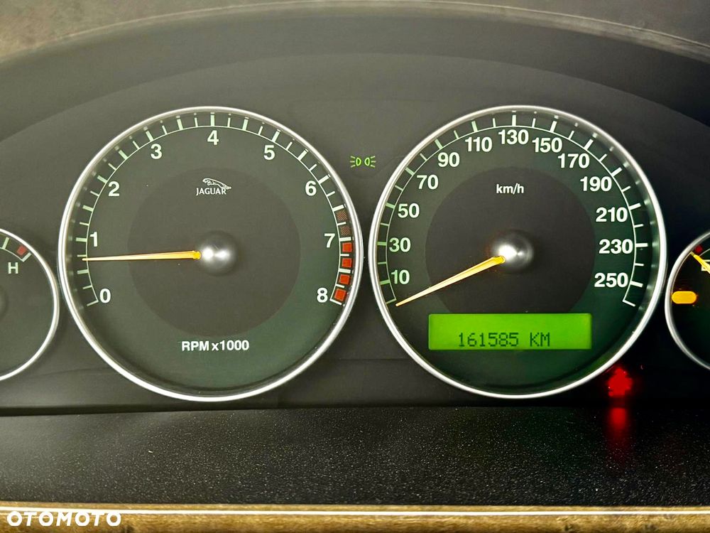Jaguar X-Type 3.0 V6 4x4 Executive - 16