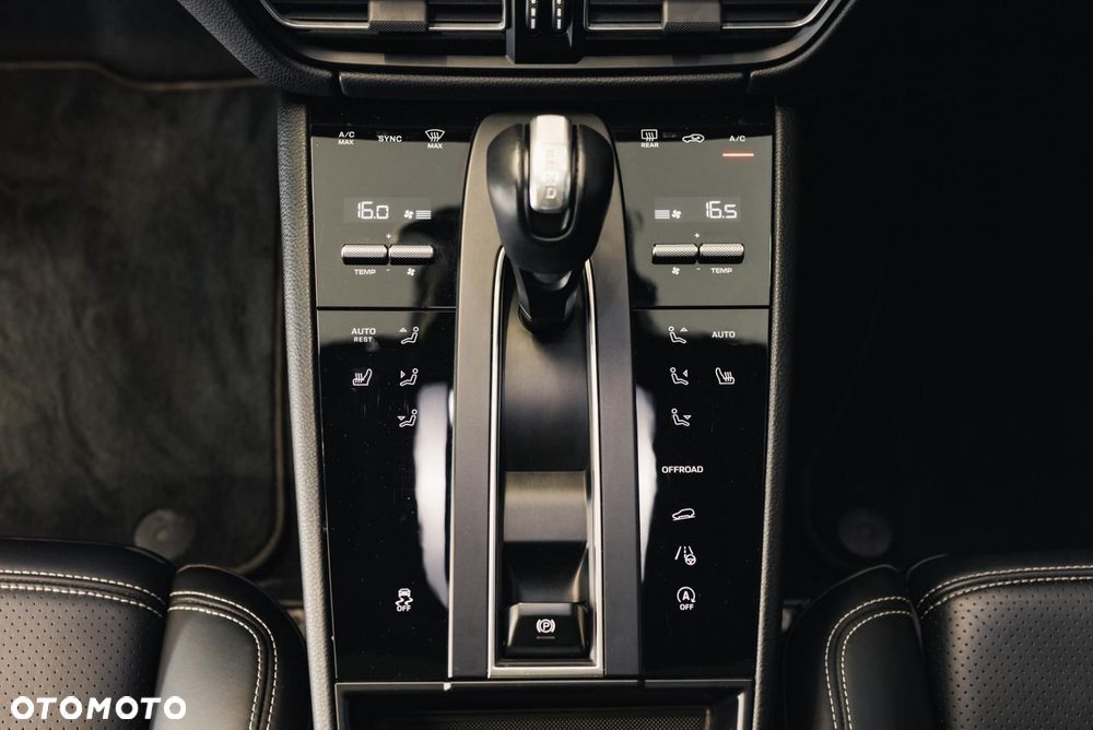 Porsche Macan Standard - 22