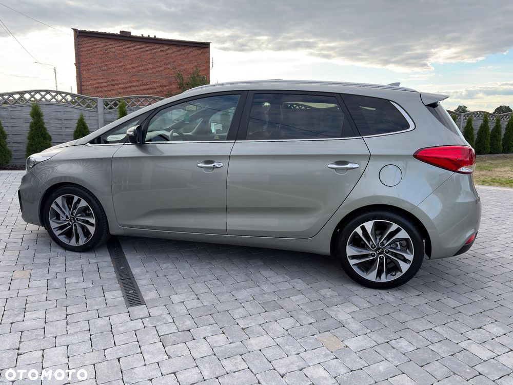 Kia Carens 1.7 CRDi Business Line 7os 7DCT - 12