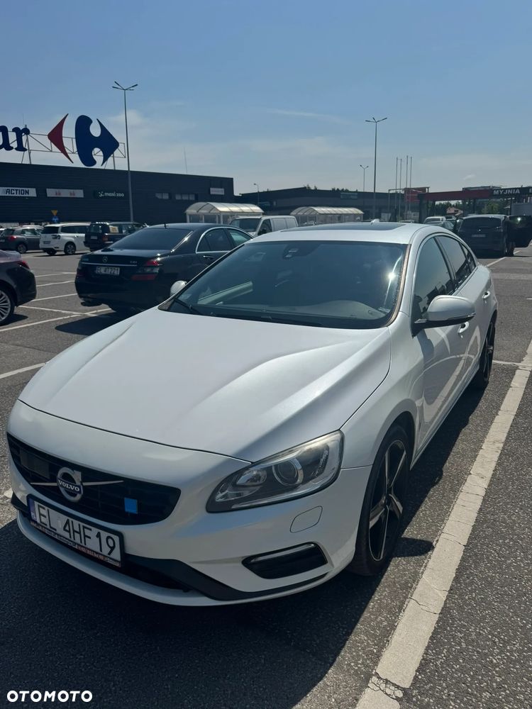 Volvo S60 T5 Drive-E R-Design Momentum - 2