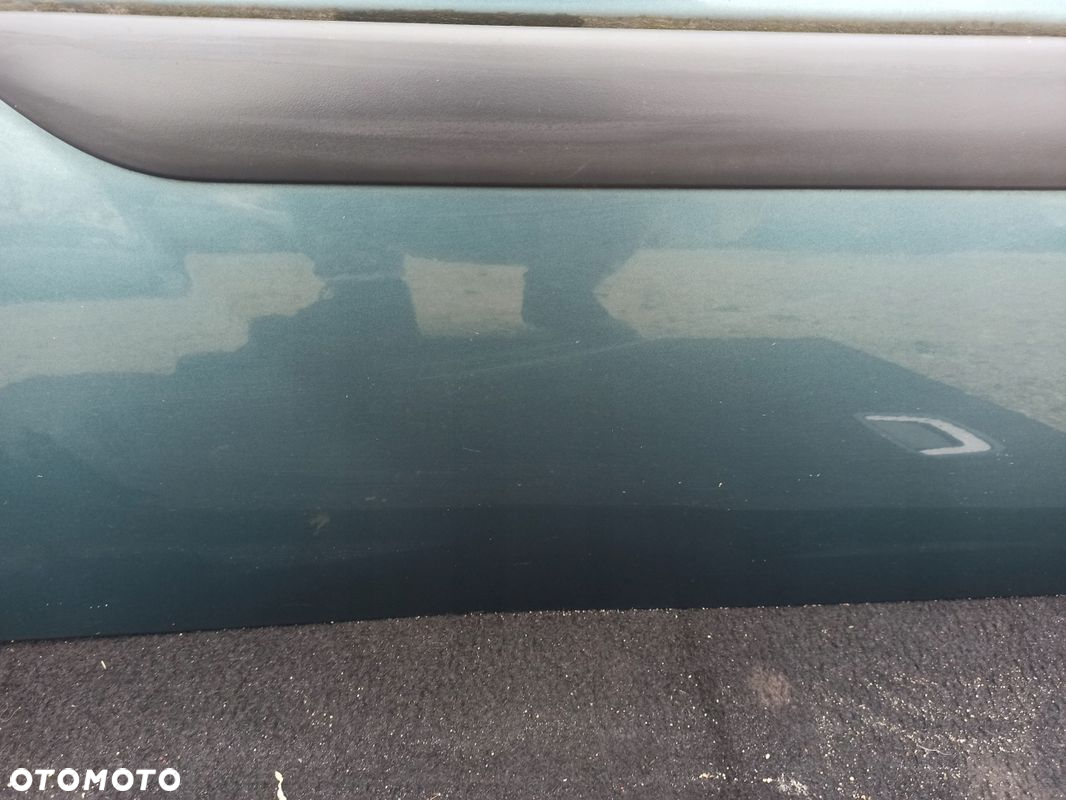 Drzwi prawy tył kompletne FORD FOCUS MK1 KOMBI kolor X1 - 10