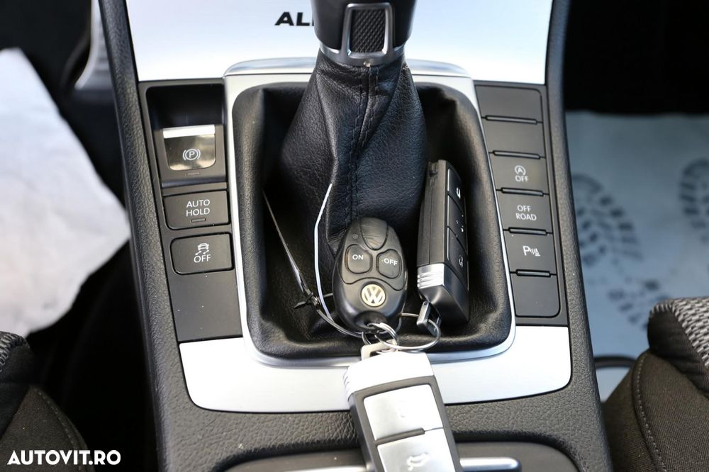 Volkswagen Passat Alltrack 2.0 TDI BMT - 23