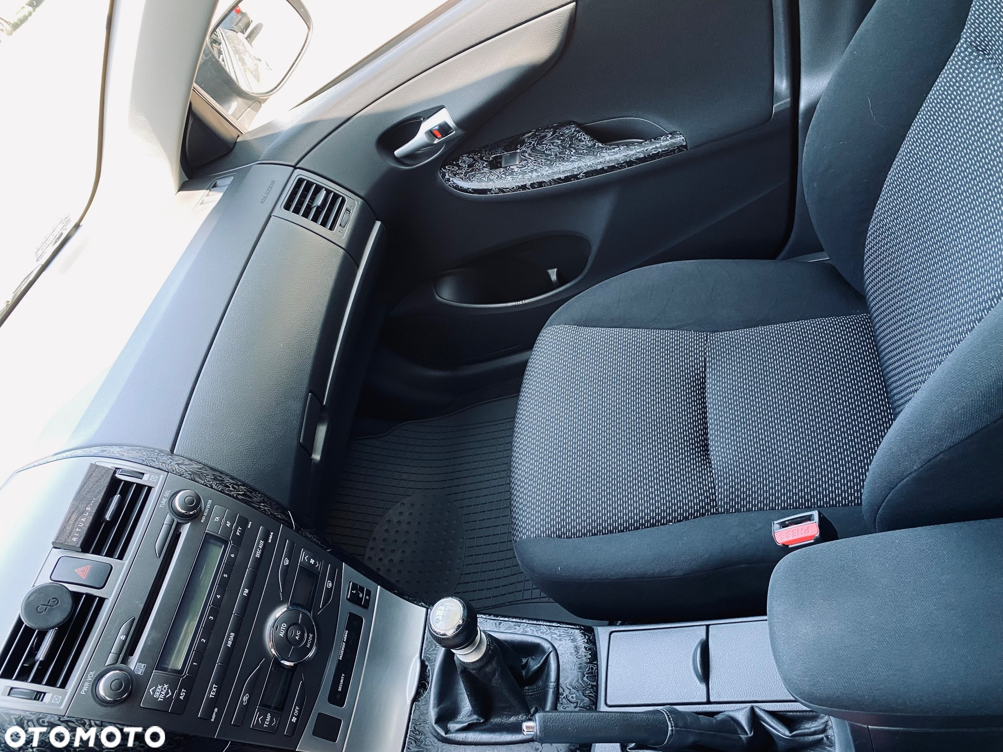 Toyota Corolla 1.6 Life - 8