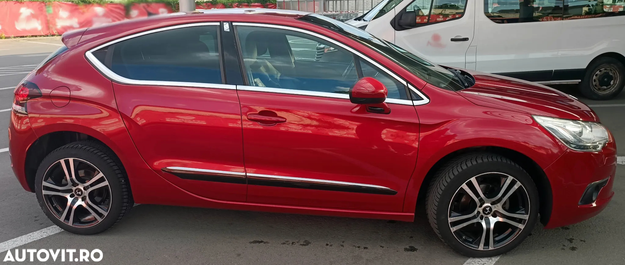 Citroën DS4 e-HDi 110 EGS6 SoChic - 6