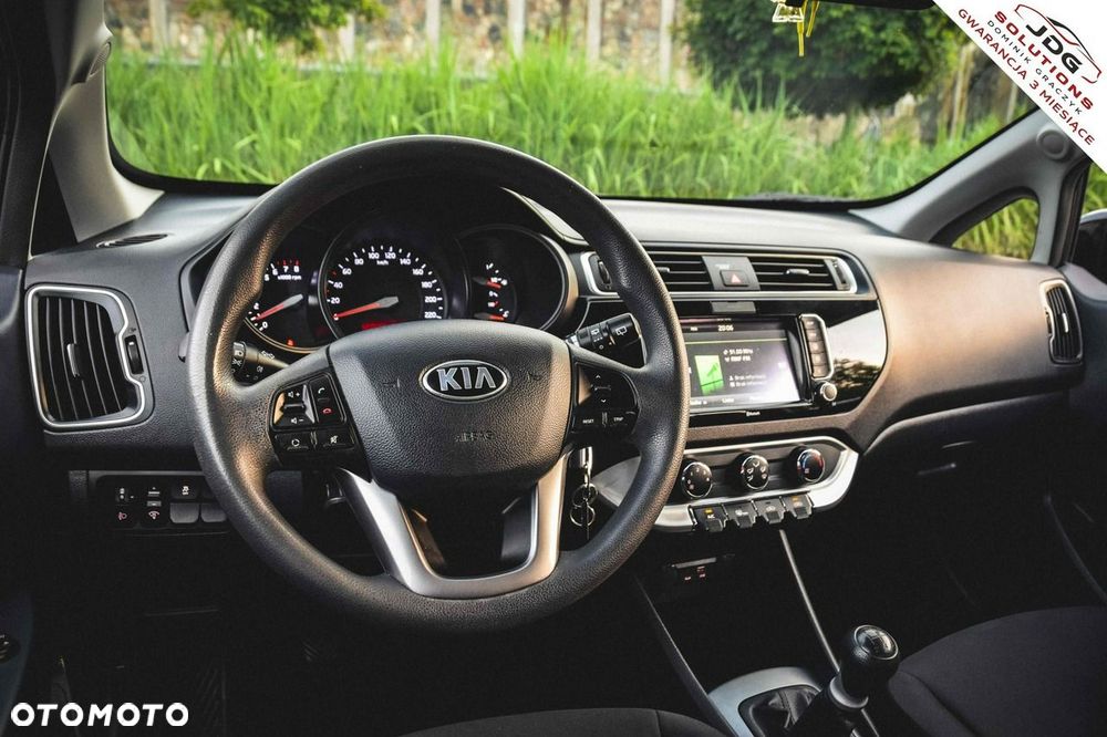 Kia Rio 1.2 Dream Team Edition - 23