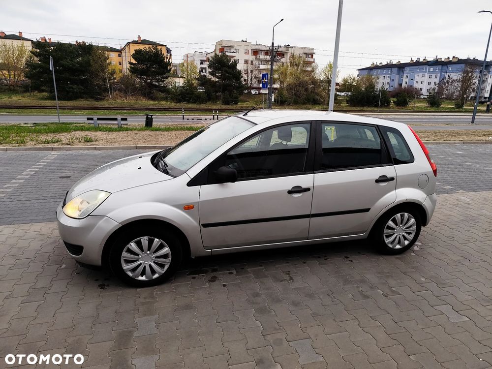 Ford Fiesta 1.3 Trend - 6
