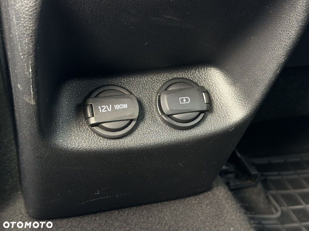 Kia Optima - 32