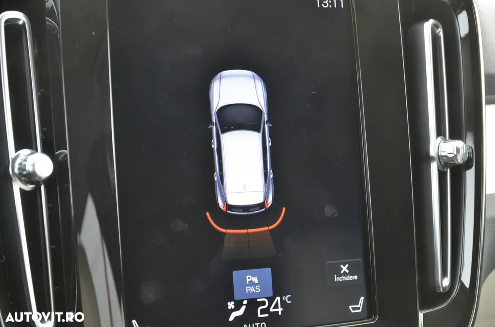 Volvo XC 40 D3 AWD Momentum Pro - 34