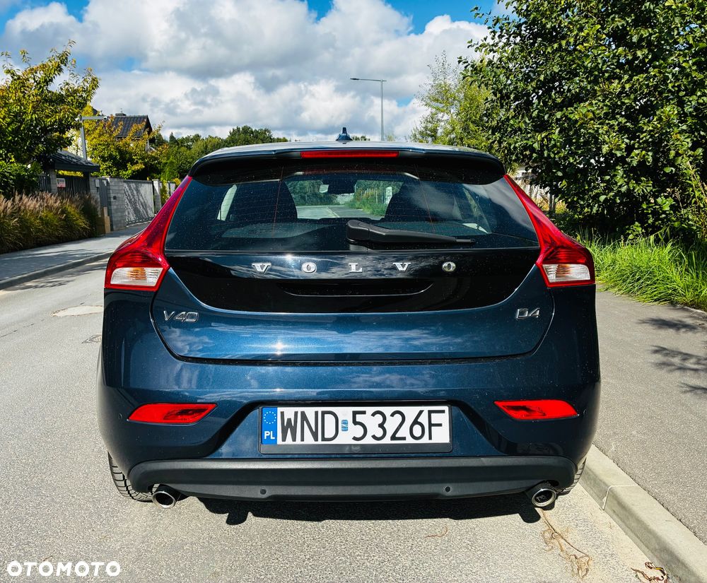 Volvo V40 D4 Drive-E Momentum - 4