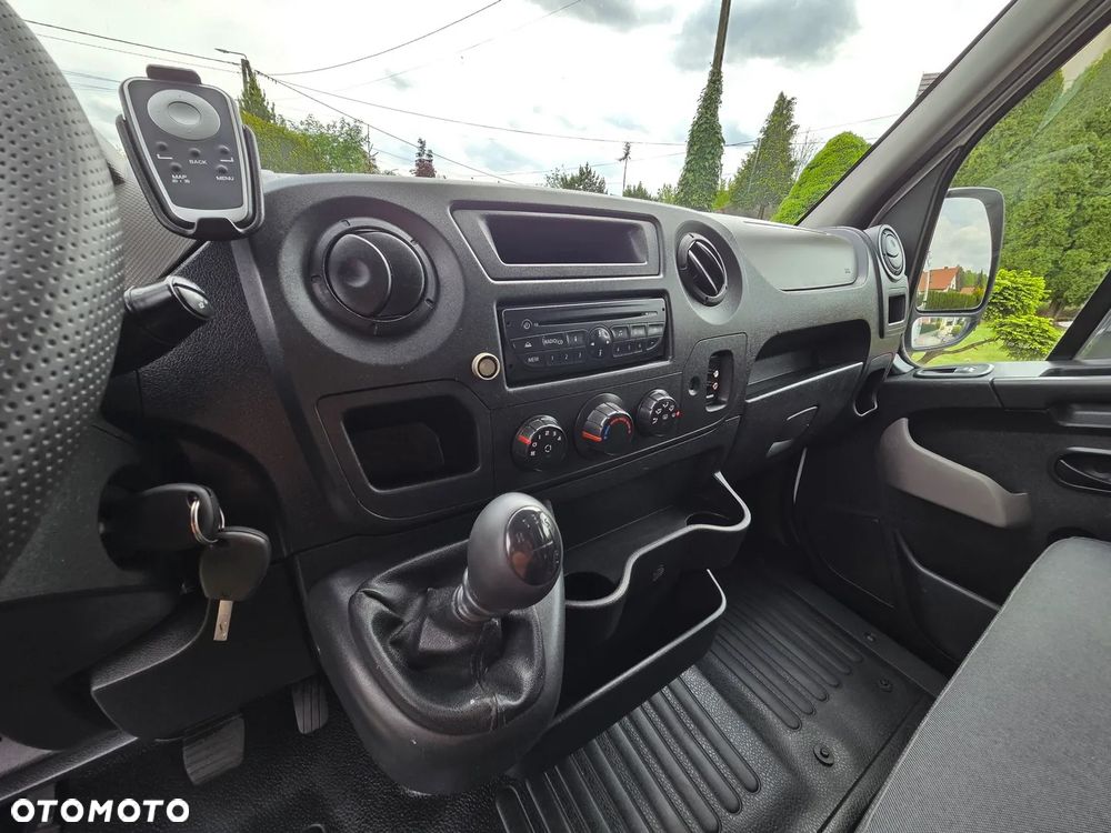 Renault Master - 33