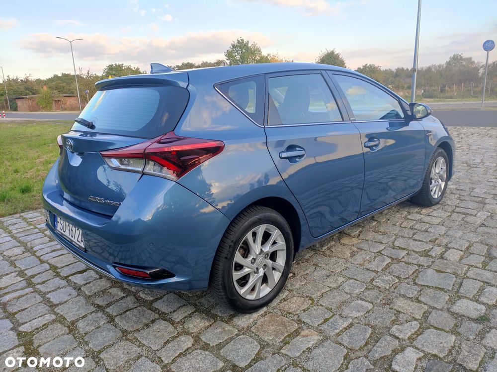 Toyota Auris 1.8 VVT-i Hybrid Automatik Edition-S - 3