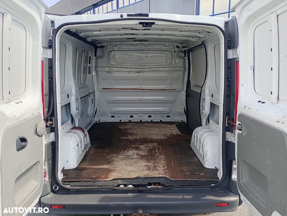Renault Trafic 115 DCi - 11