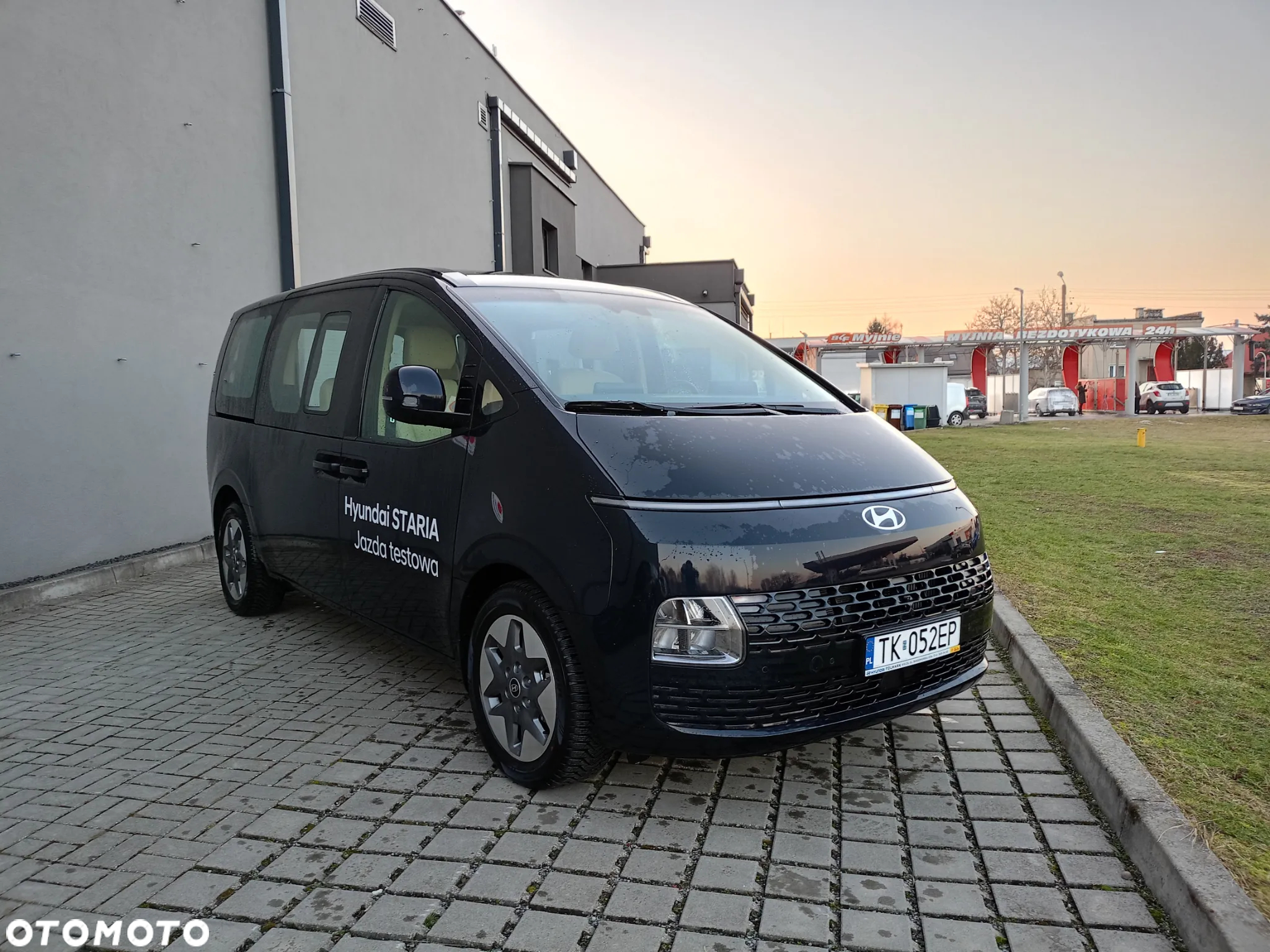 Hyundai Staria - 2
