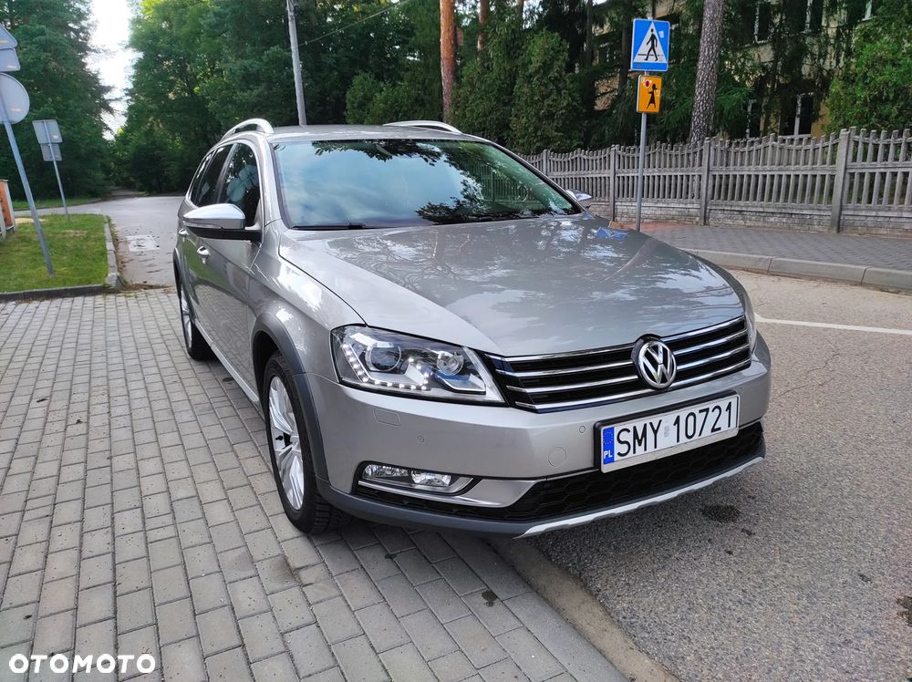 Volkswagen Passat 2.0 TDI BMT 4Mot Highline DSG - 17