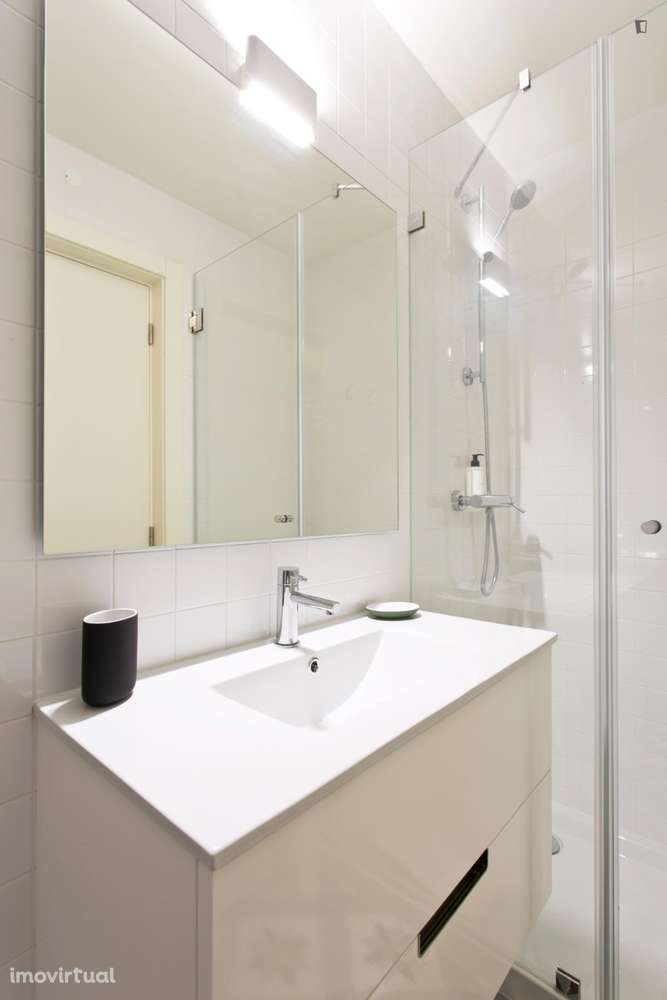 Apartamento com 1 quartos - localizado em Santo Ildefonso Porto - Grande imagem: 3/11