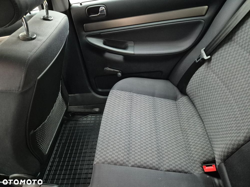 Audi A4 Limousine - 17