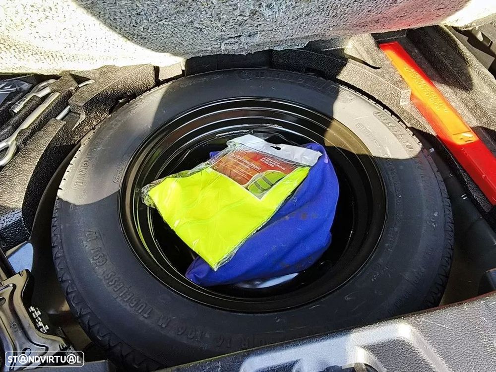 Nissan Qashqai 1.5 dCi N-Connecta RS+PS - 33