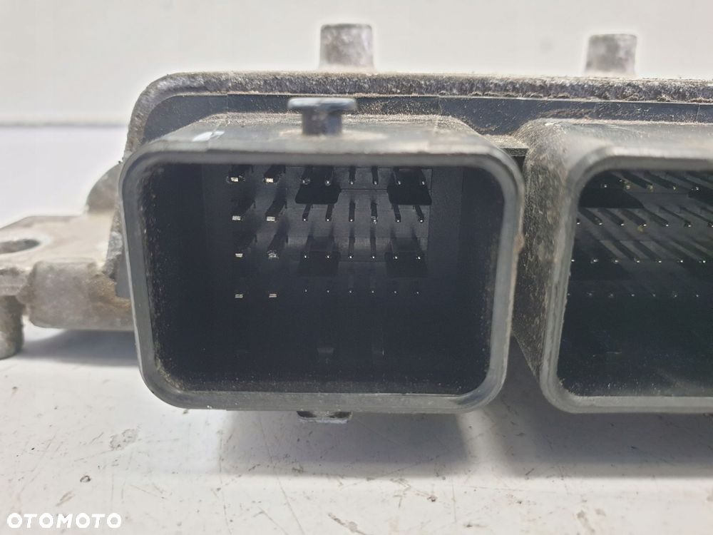 Ford Fiesta MK7 1.4 16V STERWONIK SILNIKA komputer 8V21-12A650-ADA - 7