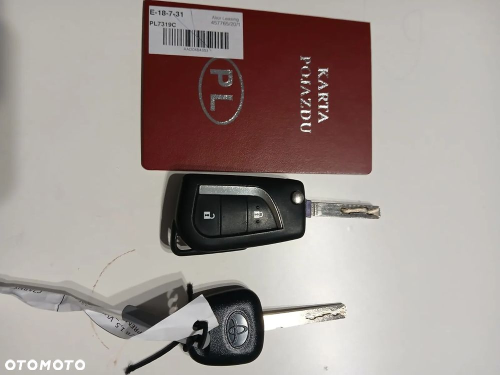 Toyota Yaris 1.5 Premium - 5