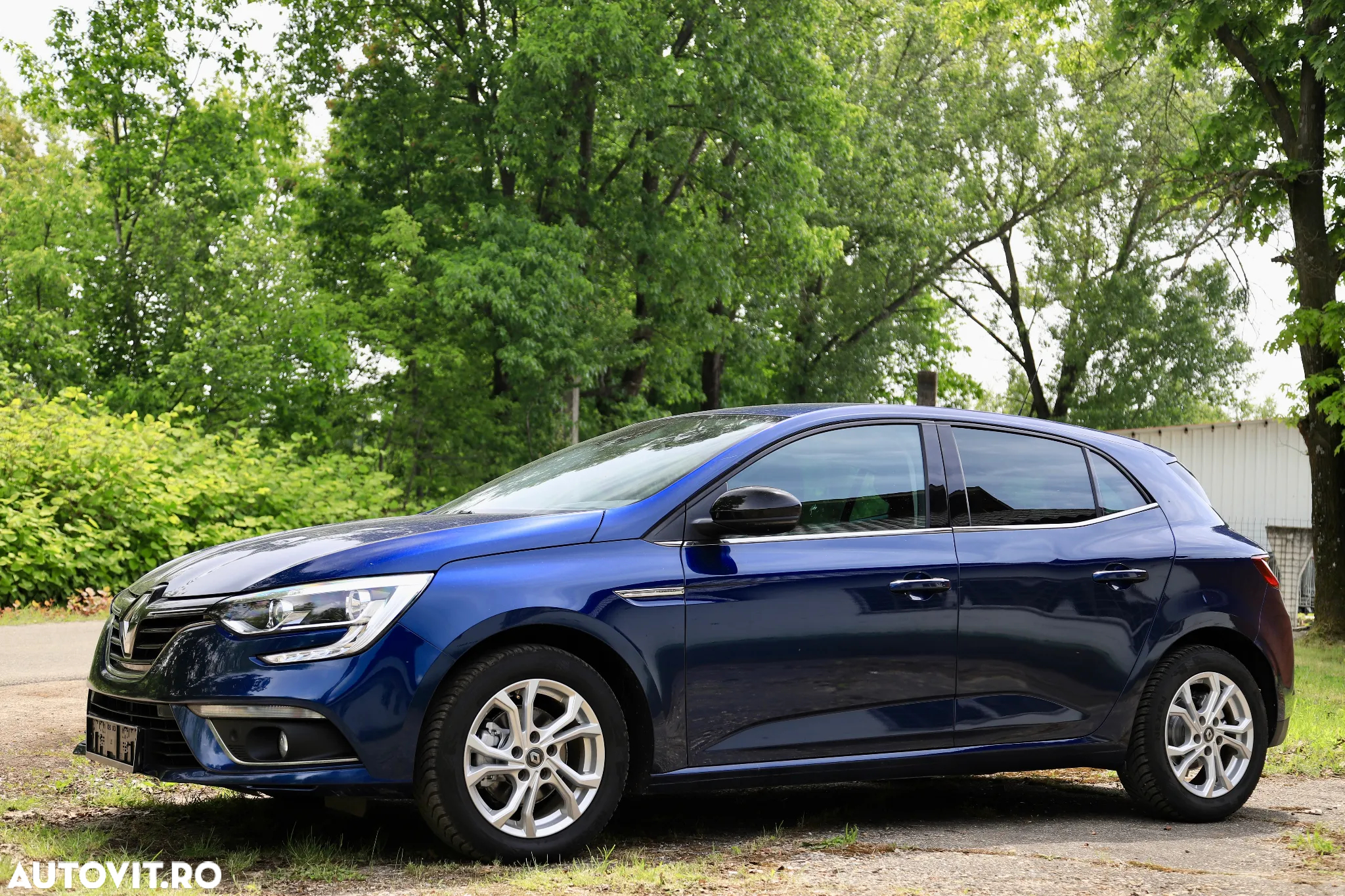 Renault Megane TCe 140 GPF LIMITED - 9