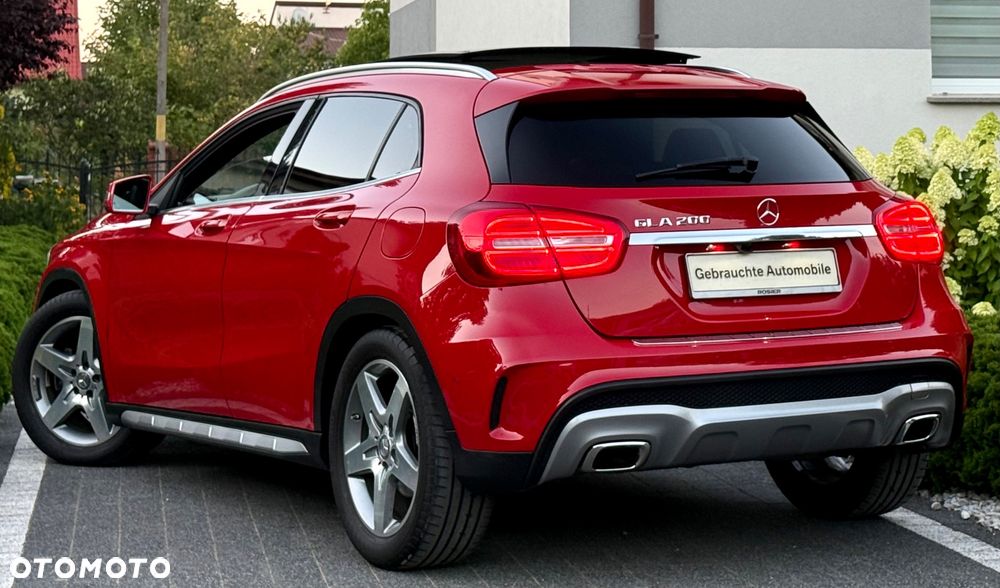Mercedes-Benz GLA 200 AMG Line - 30