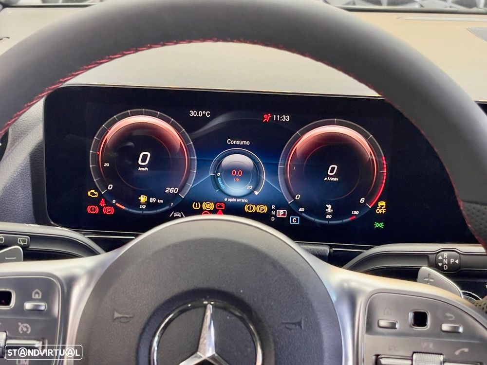 Mercedes-Benz GLA 180 d AMG Line - 27