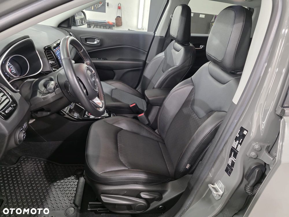 Jeep Compass 1.3 T-GDI I4 Automatik Limited - 31