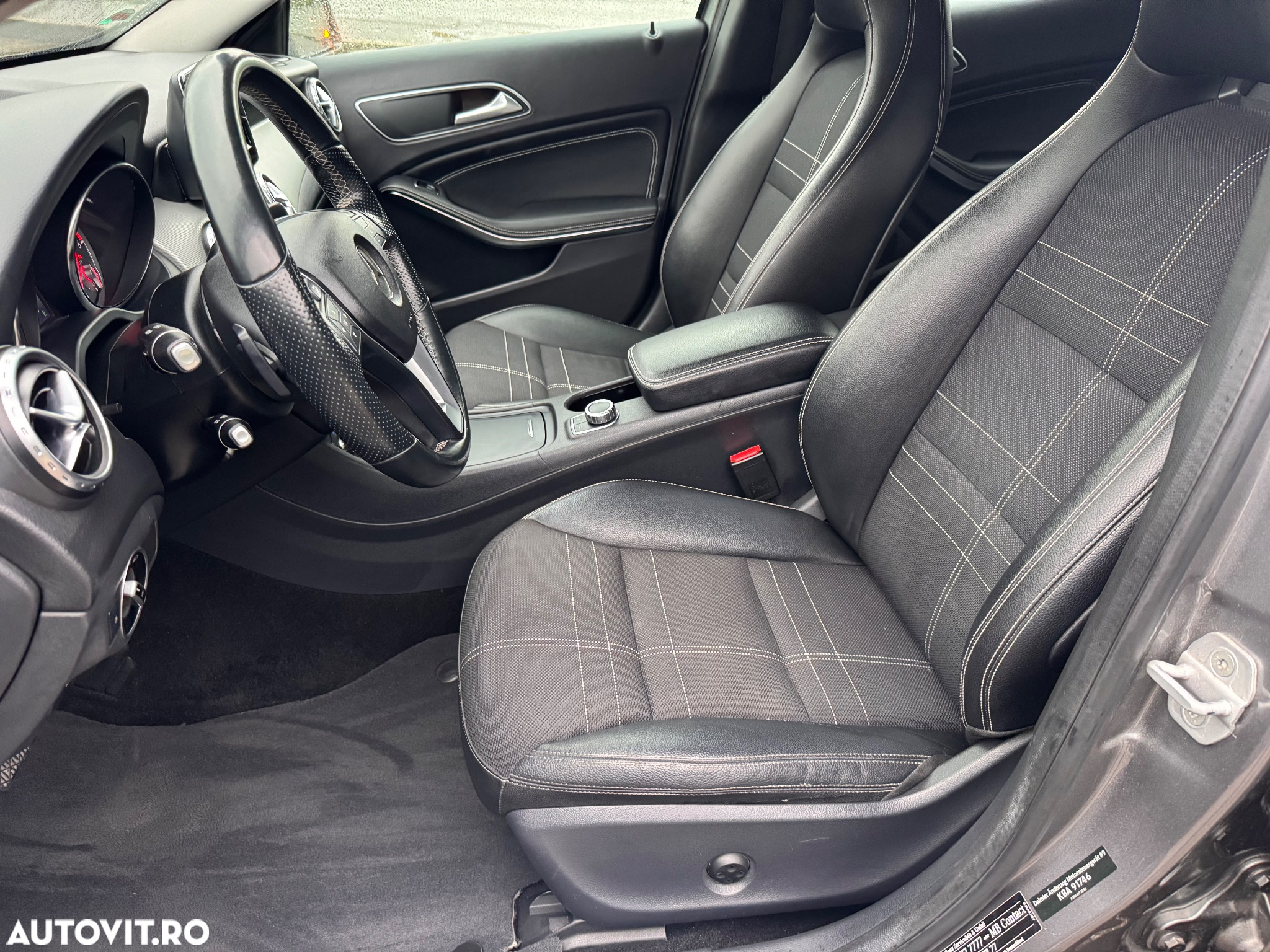 Mercedes-Benz GLA 220 CDI 4Matic 7G-DCT Urban - 39