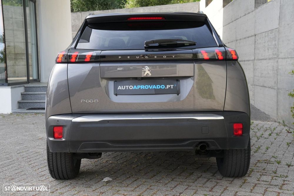 Peugeot 2008 1.2 PureTech Allure Pack - 29