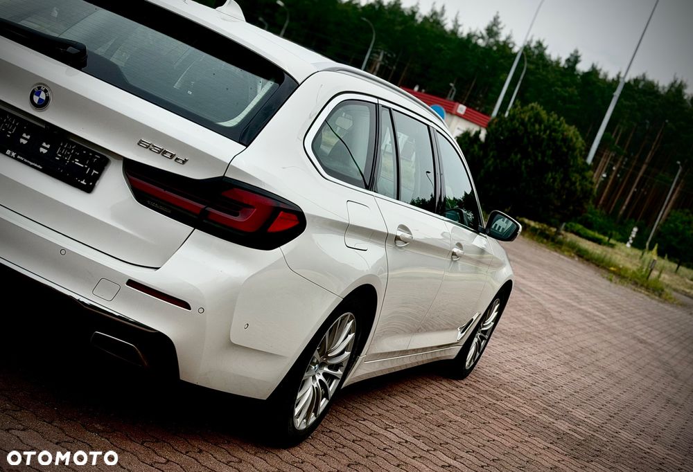 BMW Seria 5 530d xDrive mHEV Luxury Line - 16