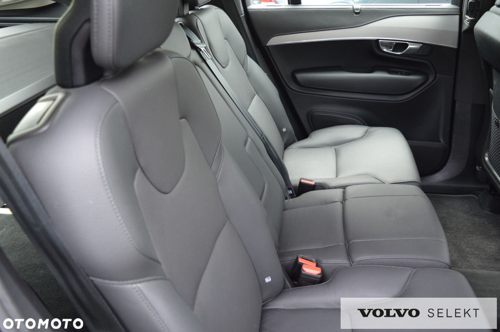 Volvo XC 90 - 22