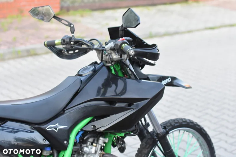 Yamaha WR - 12