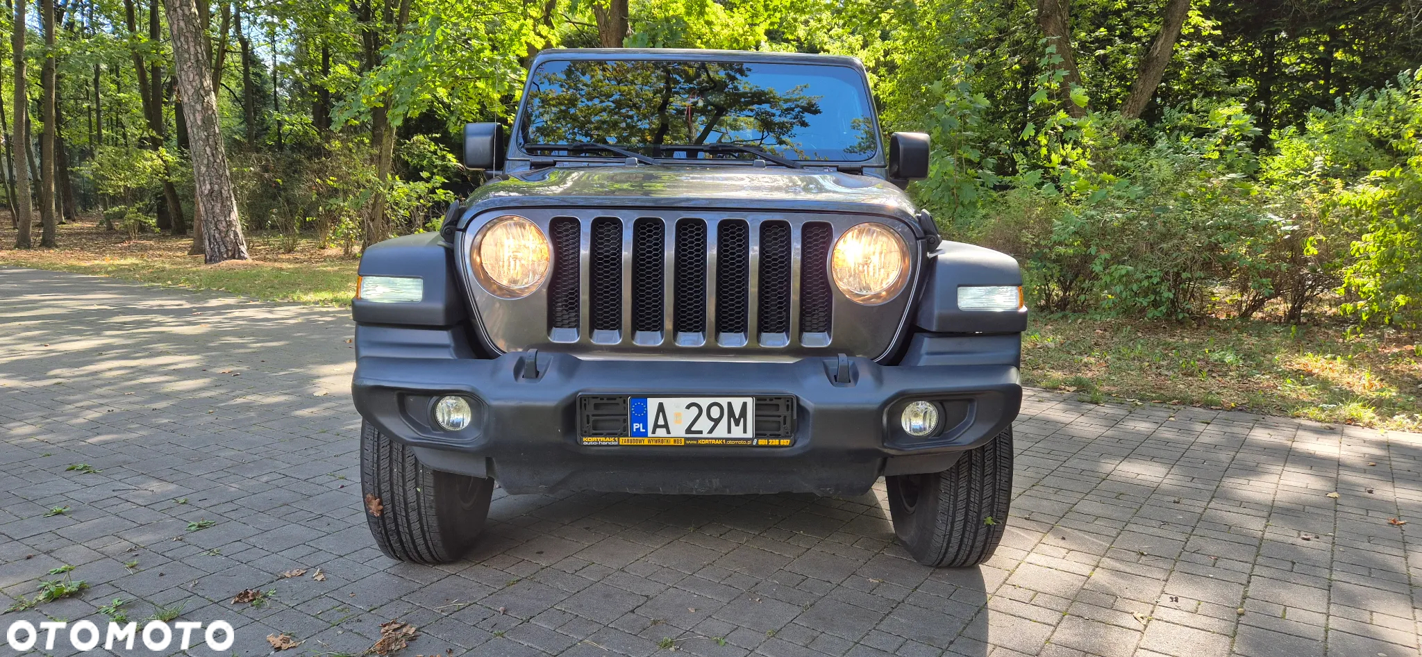 Jeep Wrangler - 8