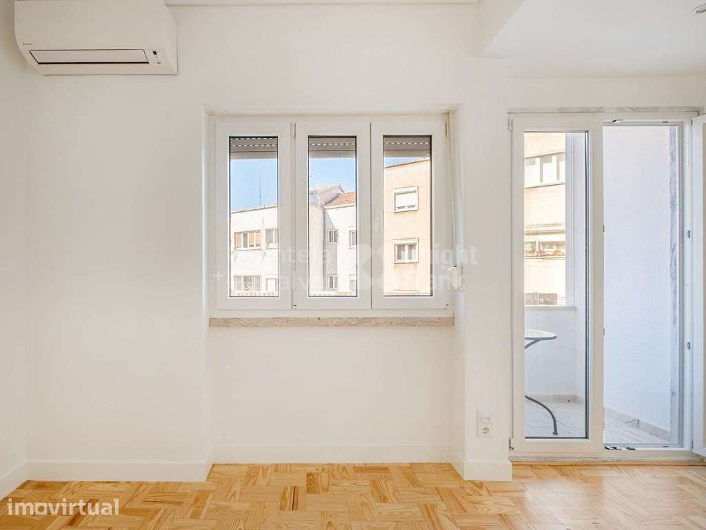 Apartamento T1 para arrendamento, semi-mobilado em Santo António - Grande imagem: 4/24