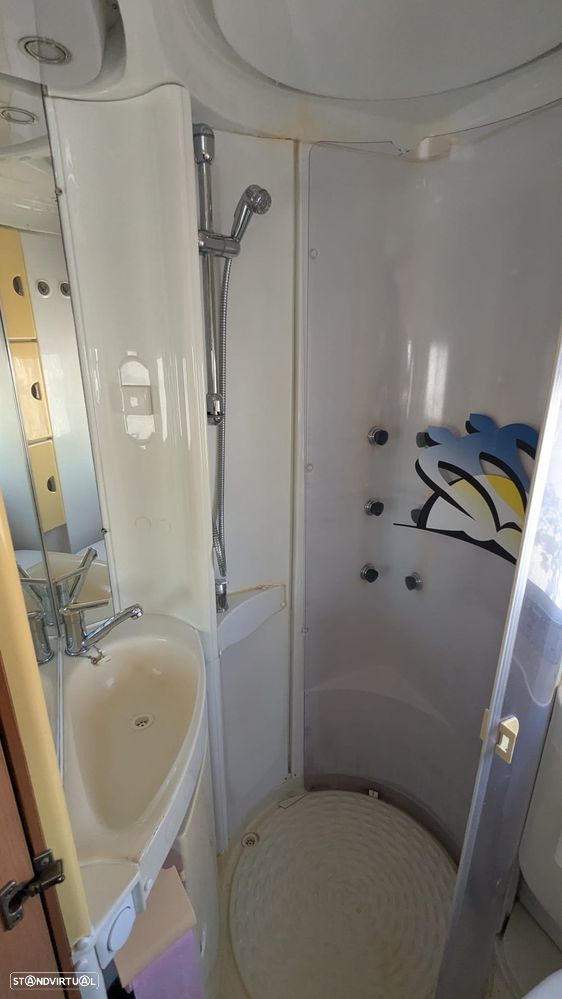 Knaus Sun Liner Com GPL e 2 Camas de casal - 16