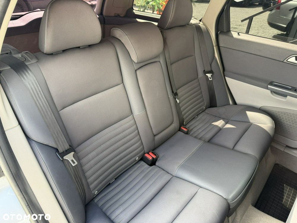 Volvo V50 - 26