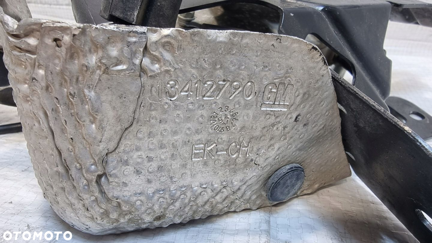 OPEL ADAM CORSA E REDUKTOR GAZU 13487339 - 11