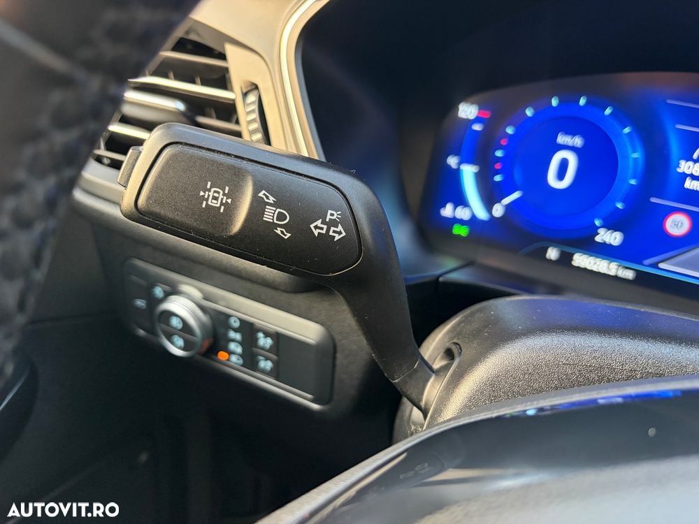 Ford Kuga 1.5 EcoBoost FWD Titanium X - 19