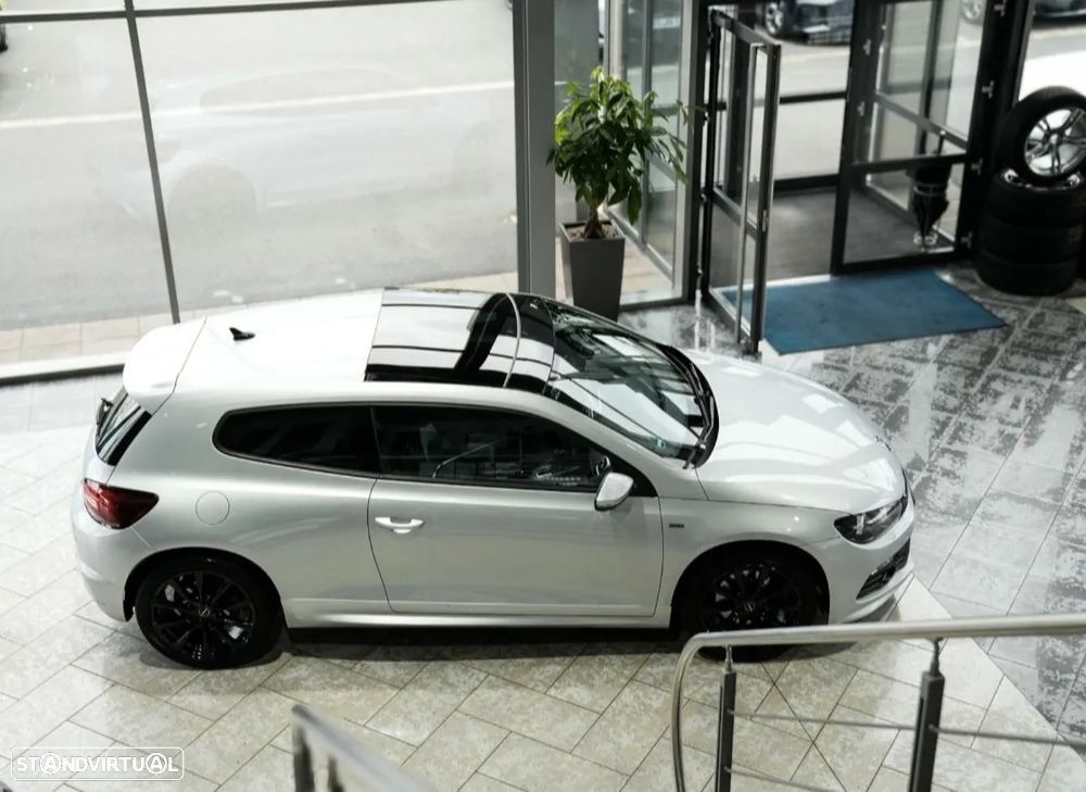VW Scirocco 2.0 TDI GTD DSG - 2