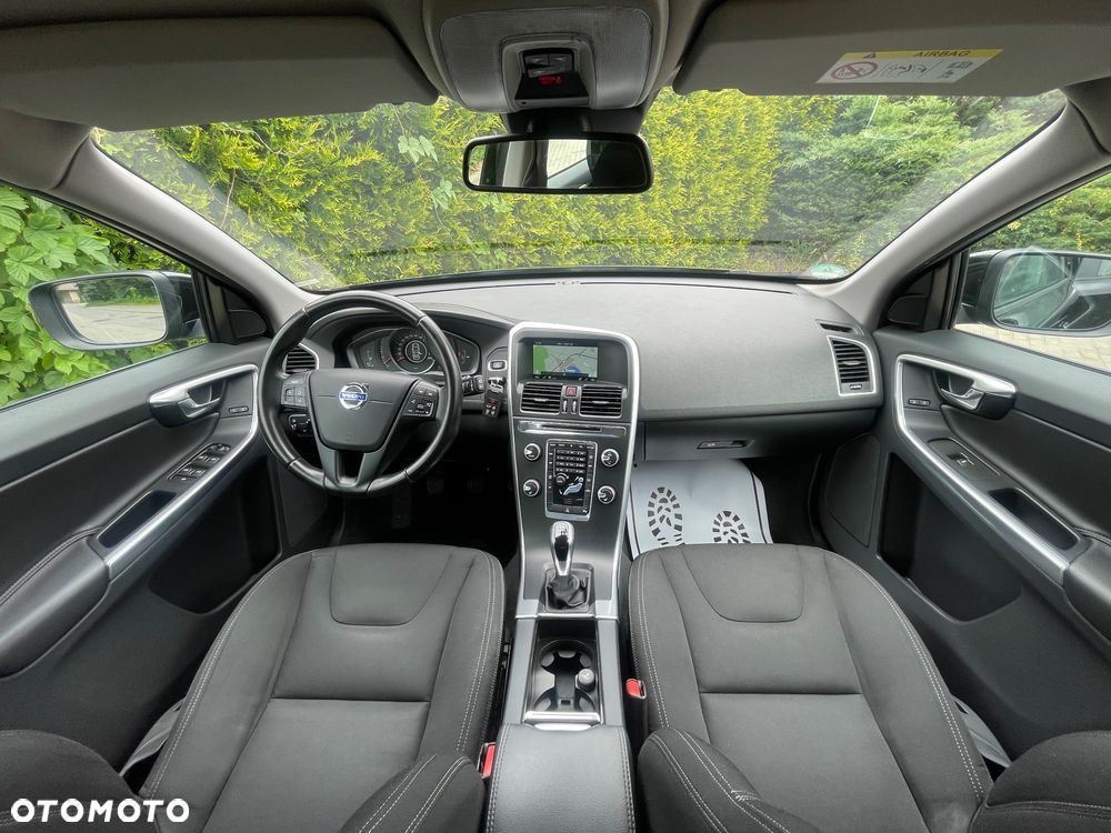 Volvo XC 60 D3 Momentum - 5