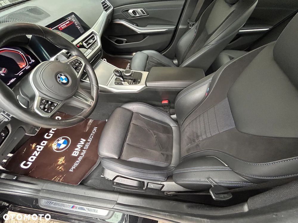 BMW Seria 3 320d xDrive M Sport Shadow sport - 17