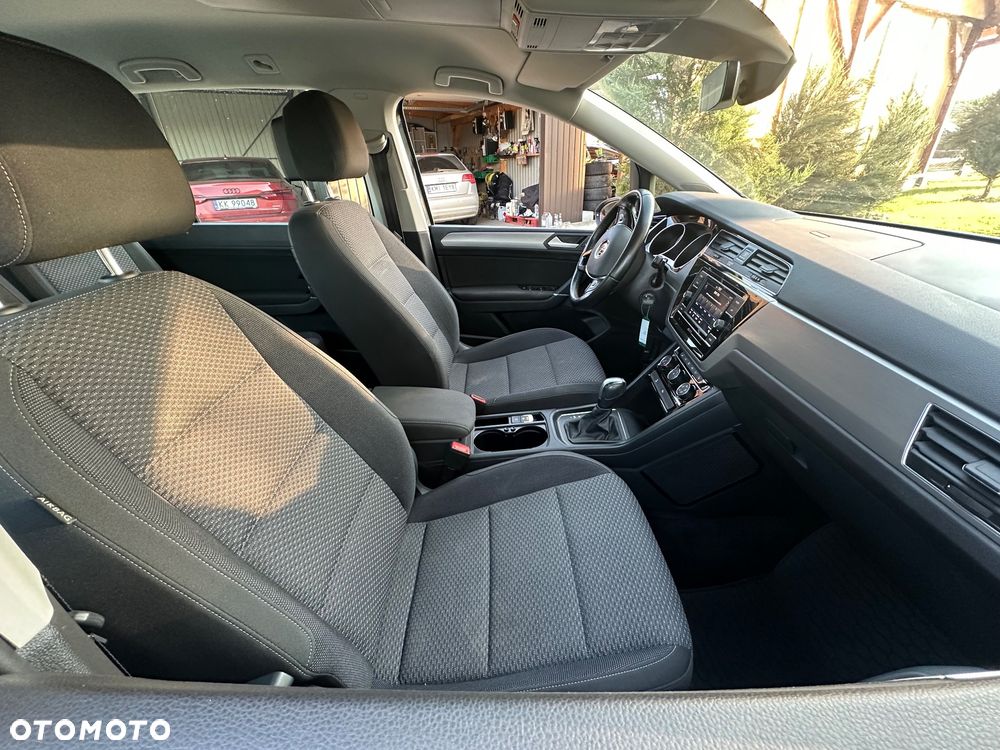 Volkswagen Touran 2.0 TDI SCR DSG ACTIVE - 12