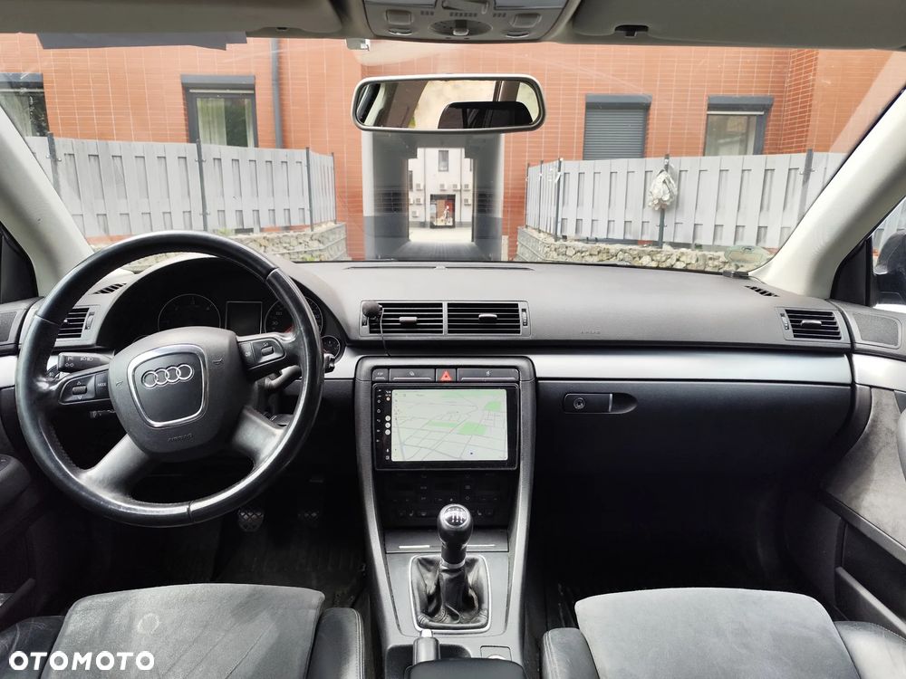 Audi A4 Avant 2.0 TDI - 8