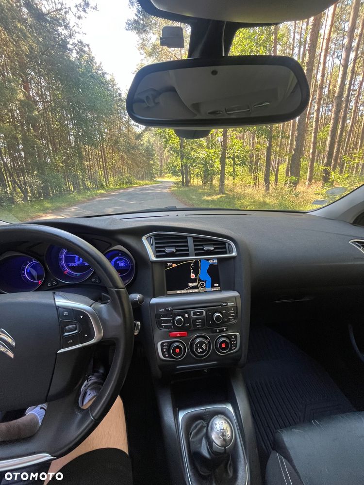 Citroën C4 1.6 HDi Exclusive - 16