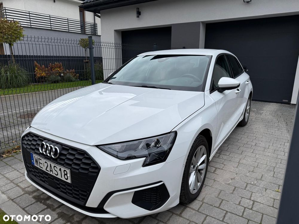 Audi A3 Sportback - 1