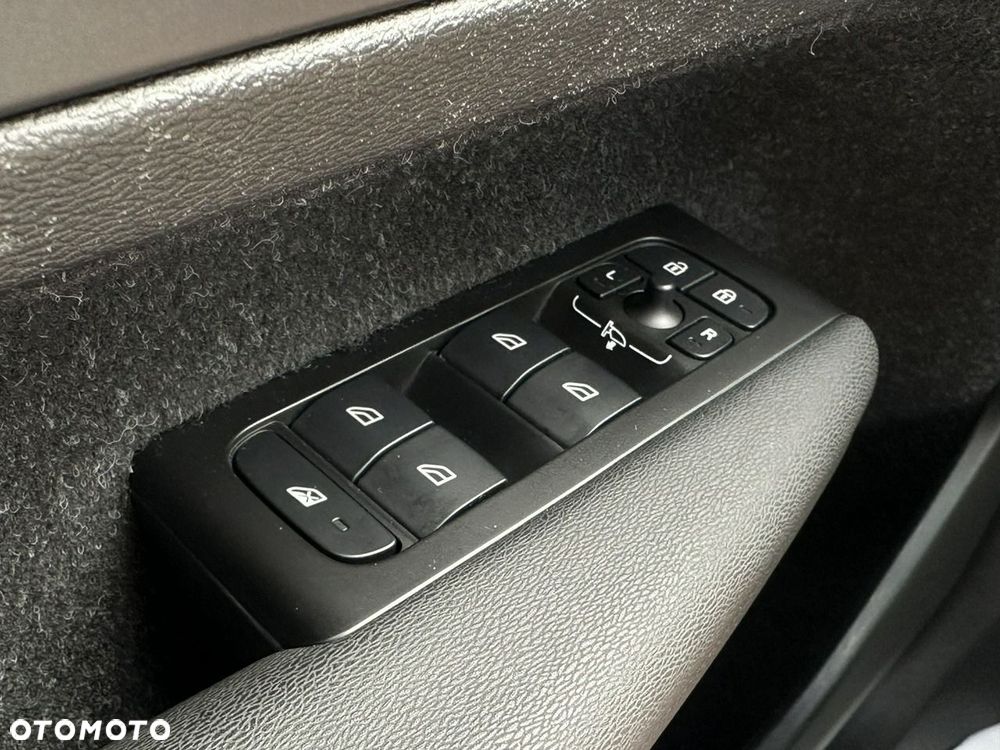 Volvo XC 40 - 23