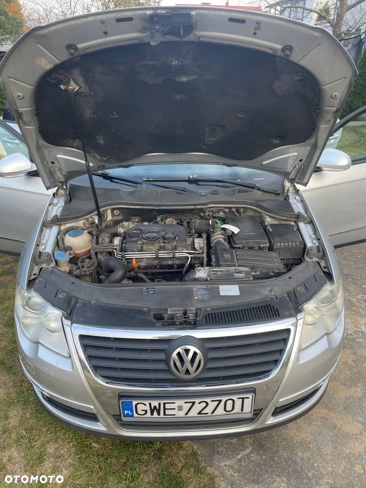 Volkswagen Passat 2.0 TDI Comfortline - 15