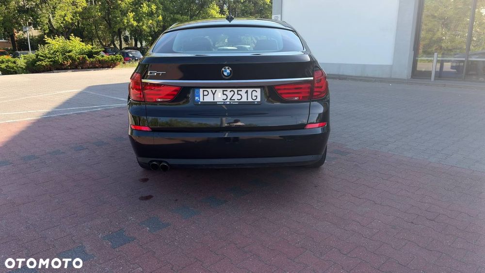 BMW 5GT - 4