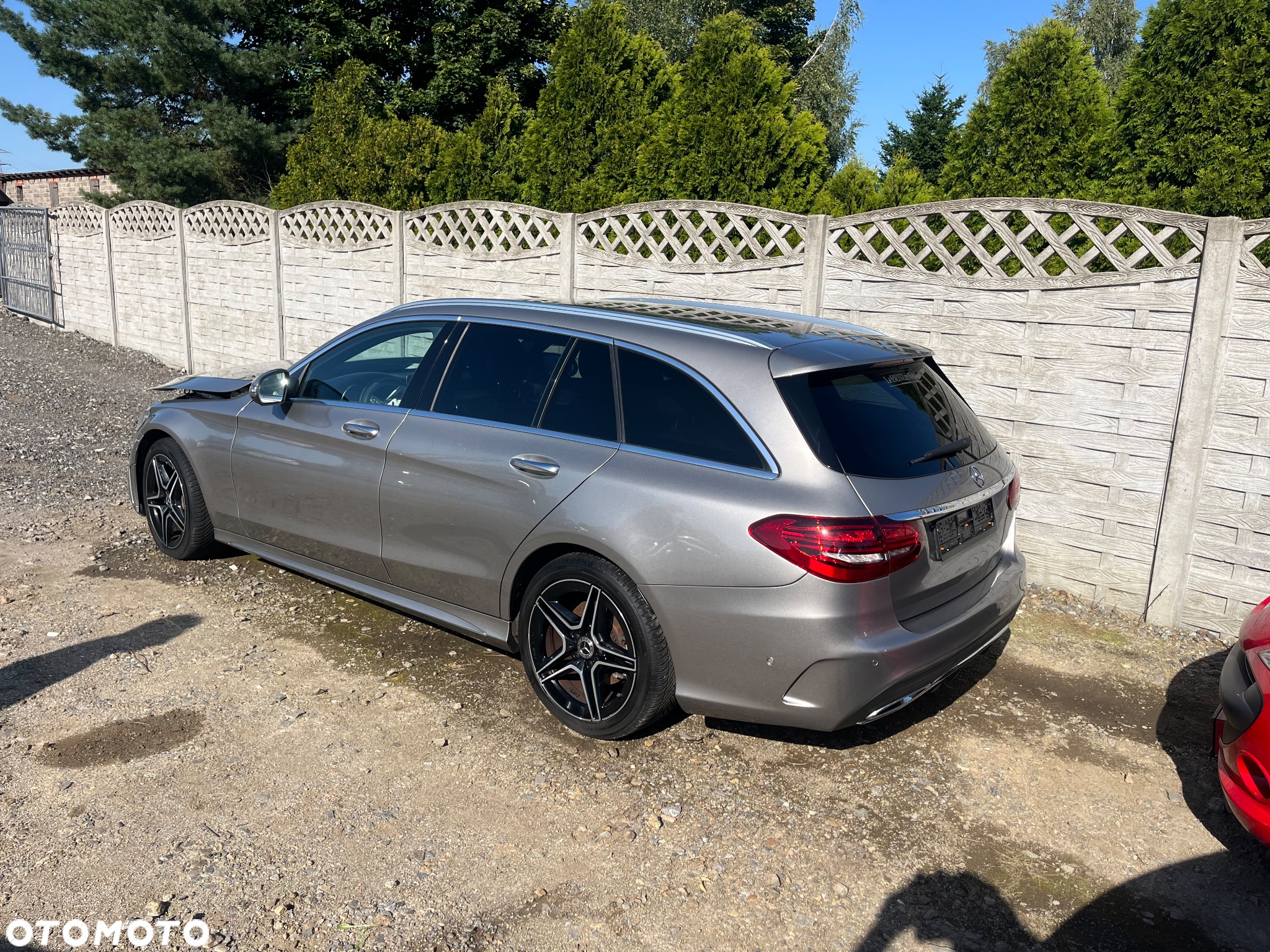 Mercedes-Benz Klasa C 220 d 4Matic T 9G-TRONIC AMG Line - 3